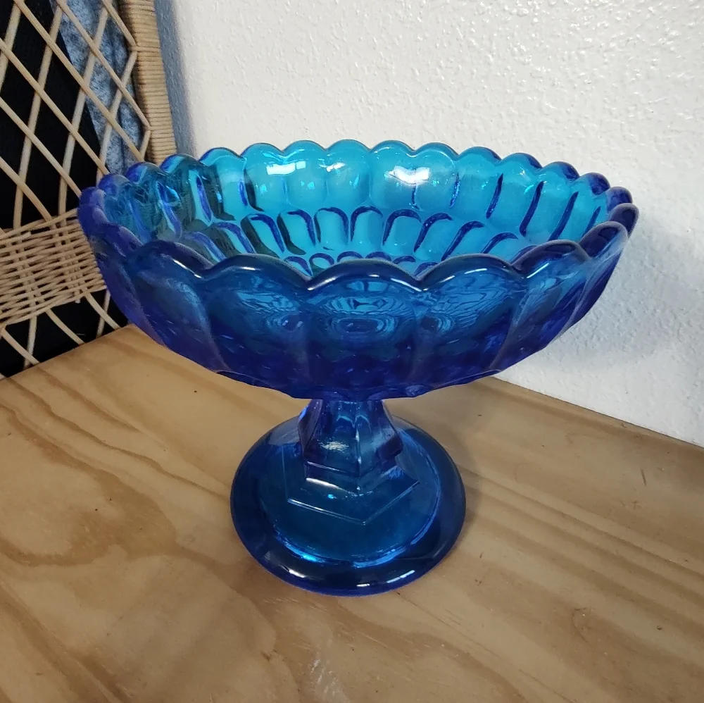 Vintage glass Indiana Aqua Blue Tear Drop Pedestal Compote Candy Dish 6" - Picture 10 of 11